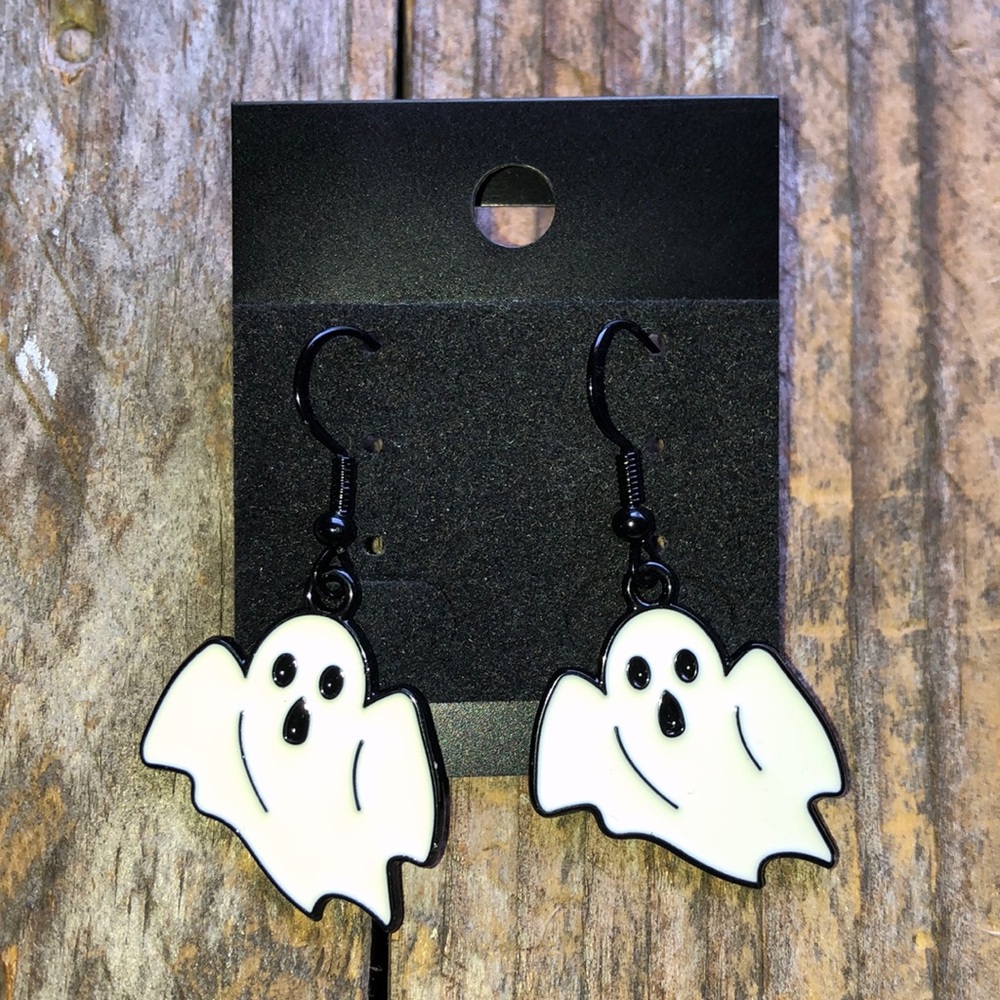 NWT Handmade with Love Petite Black and White Ghost Earrings